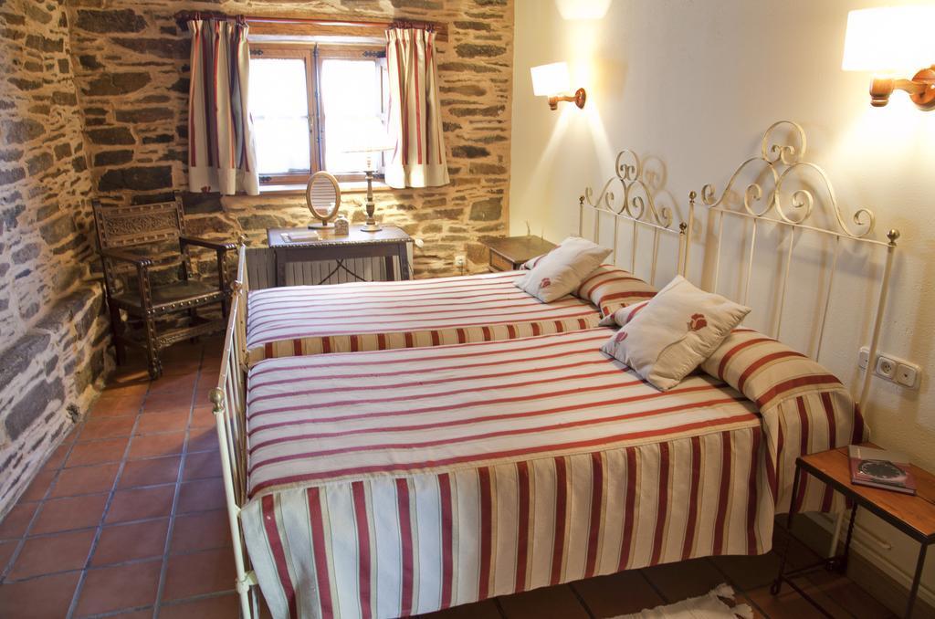 Pazo De Andeade Guest House Room photo